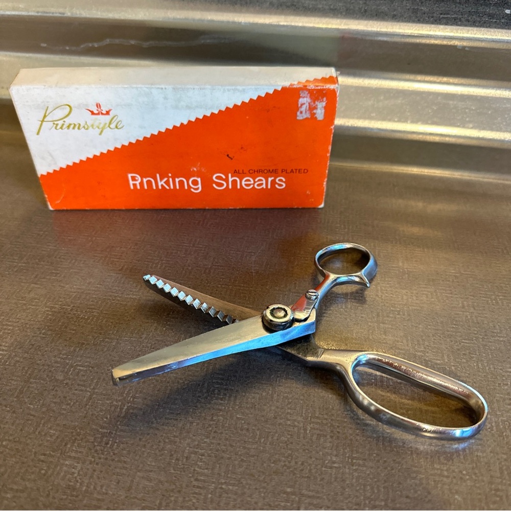 Vintage Primstyle Pinking Shears - Picture 3 of 8